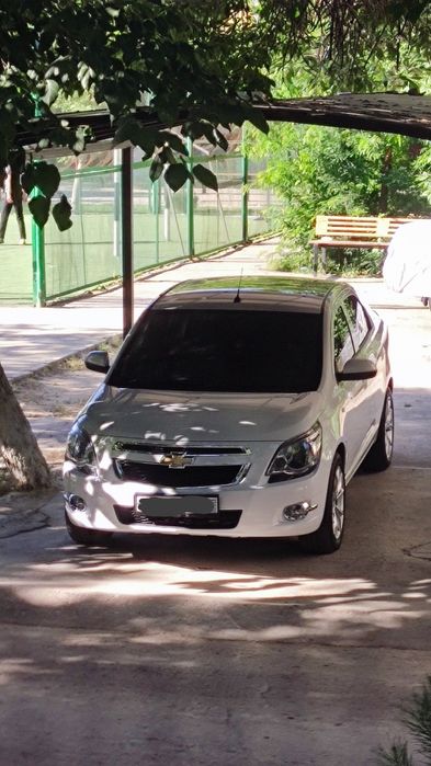 Cobalt avtomat yaxshi holatda