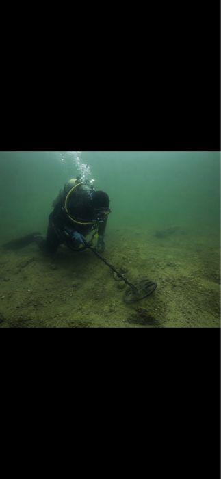 Водолаз поиск под водой