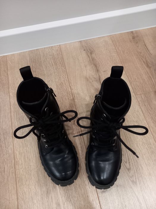 Ботинки фирменные детские