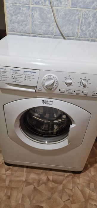 Стиральная машинка автомат Hotpoint Ariston