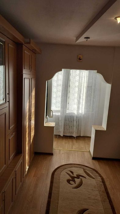 Garsoniera de vanzare vis-a-vis de IUPS