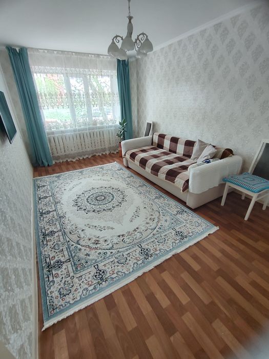 Продается 3-комн (9-13, 1 эт) с ремонтом
