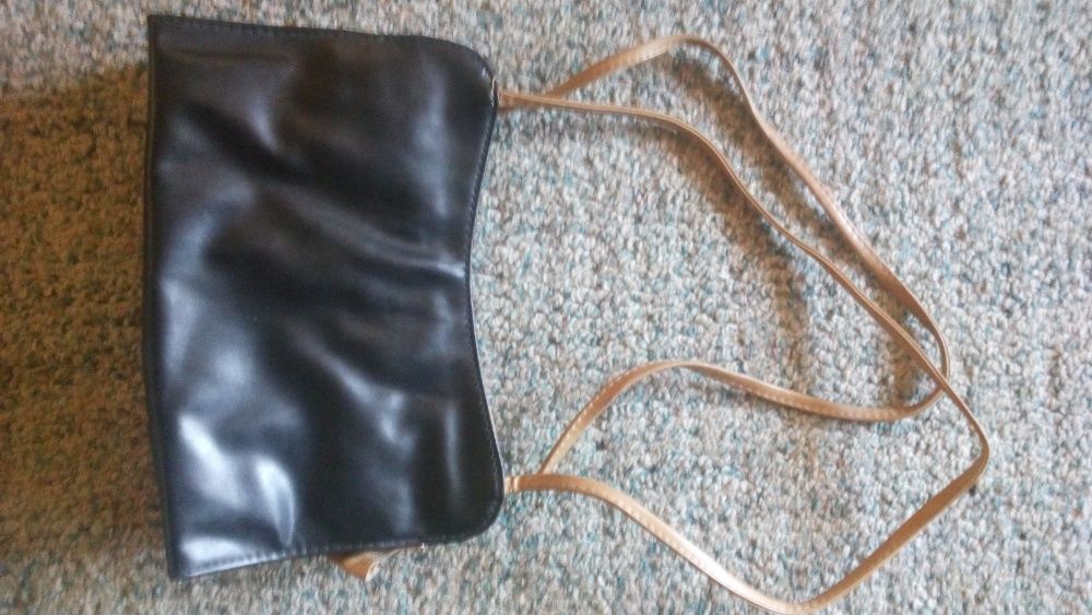 3бр.дам.чанти за 8 лв