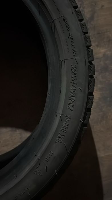 Продаю зимние шины