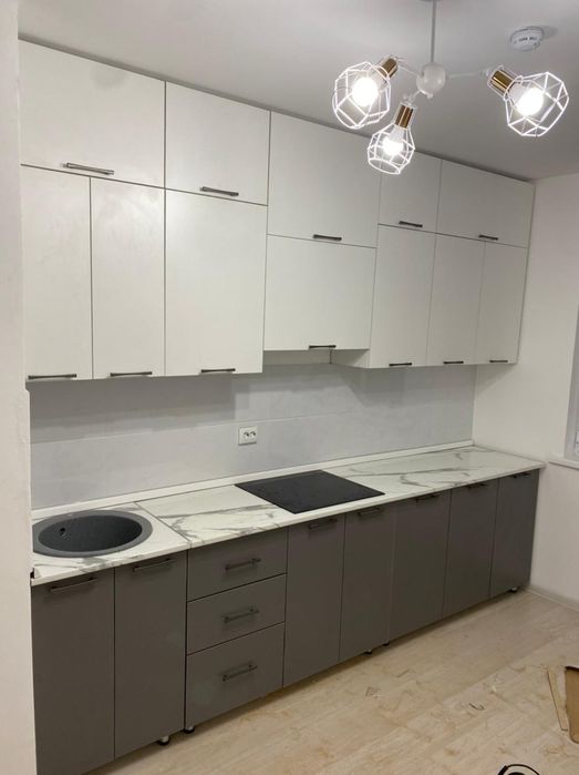 Продам кухонный гарнитур в Алматы