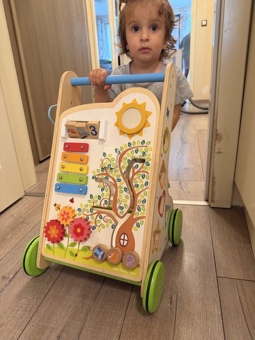 Дървена проходилка уокър new classic toys