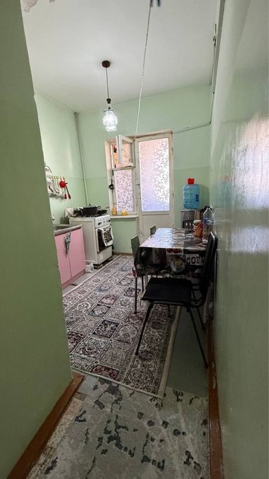 6 метрли балконга эга 2 хонали квартира сотилади
