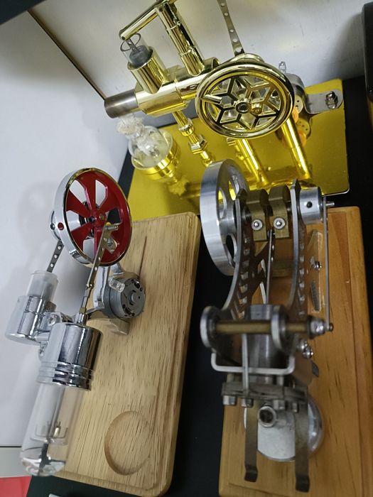 Machete motoare cu aer cald.Functionale