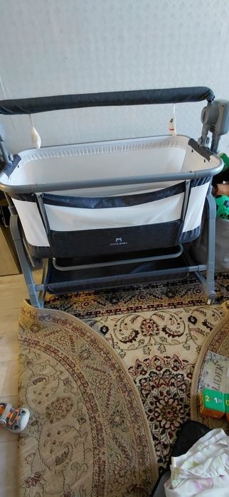 Продаётся детская кроватка