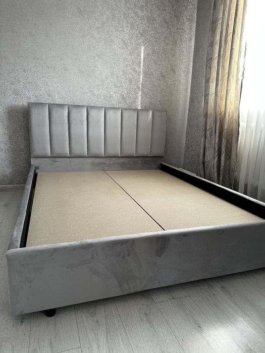 Кровать двухспальная