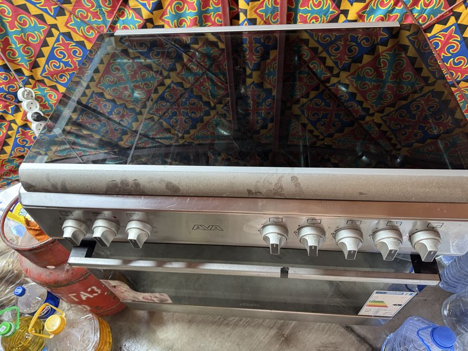 продам газовую плиту