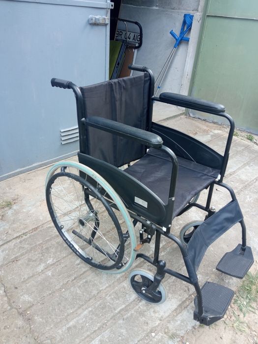 Cărucior pentru invaliditate