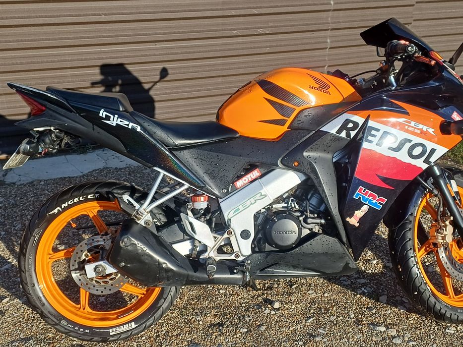 Honda CBR 125R Repsol