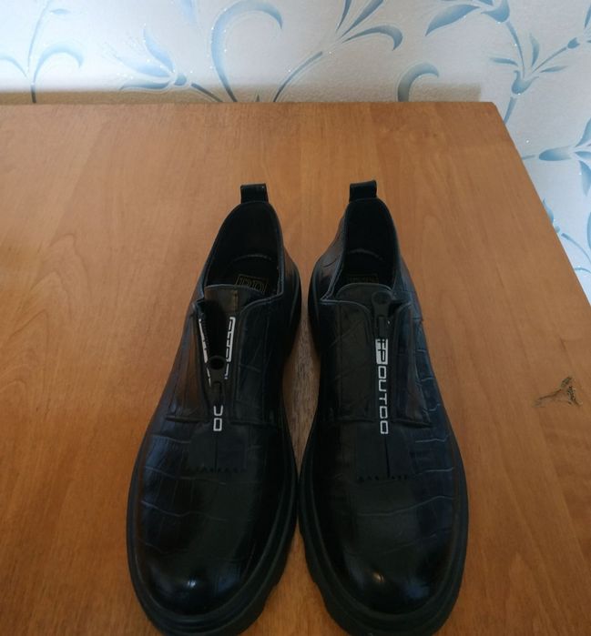 Продам лоферы фирмы Basconi 37 размер