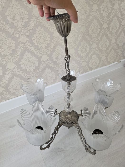 Люстра для зала, гостиной