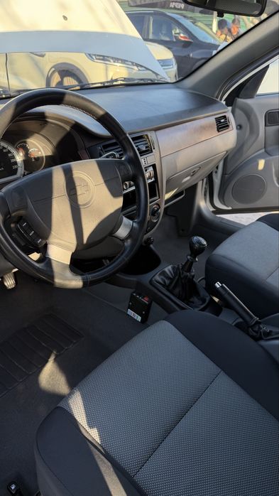 Lasetti 1.8 oq mexanika gazi bor