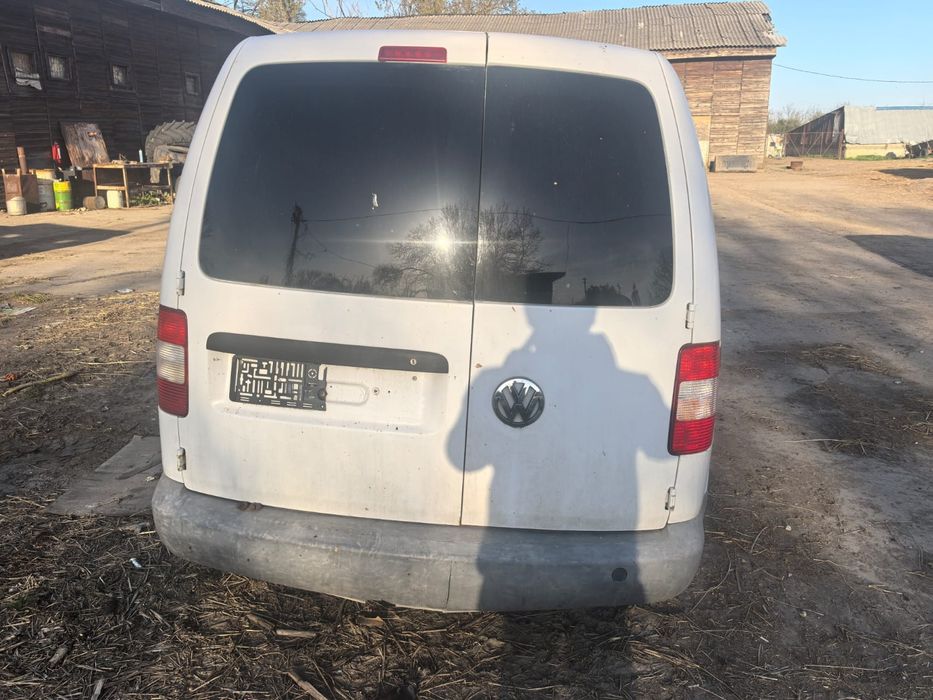 Vand Vw Caddy Avariat