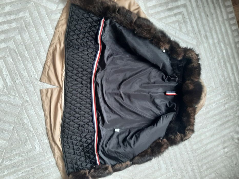 Продам парку натуральную!