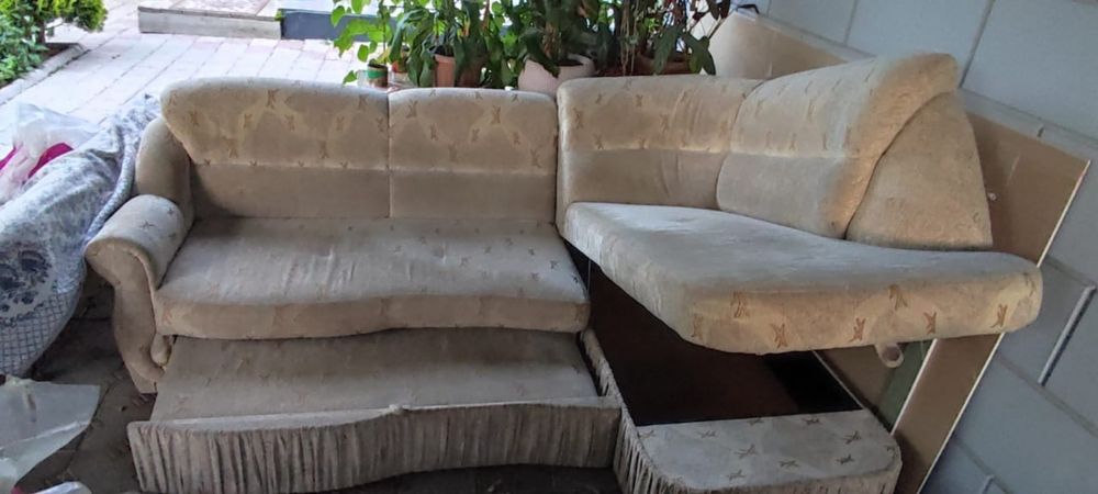 Диван угловой