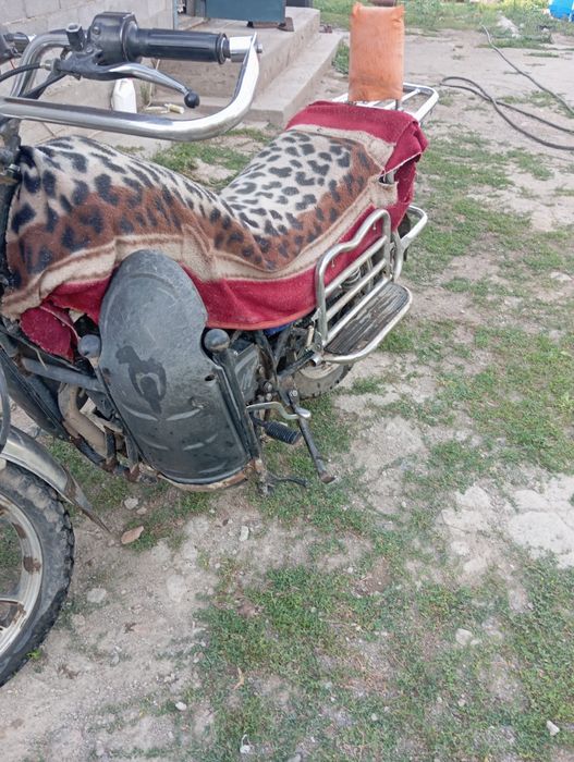 Мотоцикл сузики 200 кубб