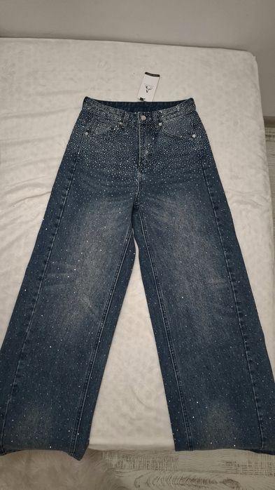 Дънки с камъни – ЧИСТО НОВИ!!!