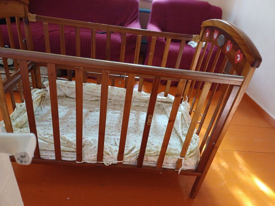Продается детская кровать.