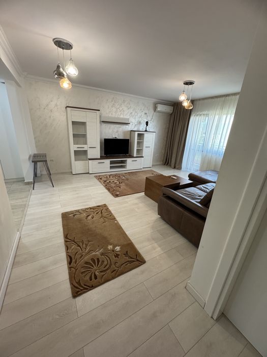 Inchiriez ap 2 cam, cu parcare, bdul Dem Radulescu,la parter mag Diana