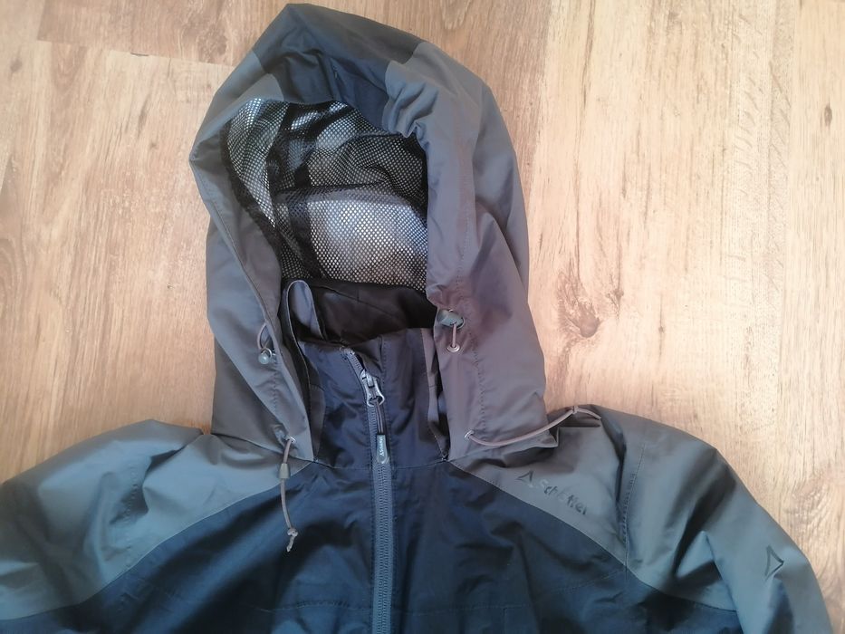 Geaca Schoffel GoreTex munte alpinism the north face drumetii trail