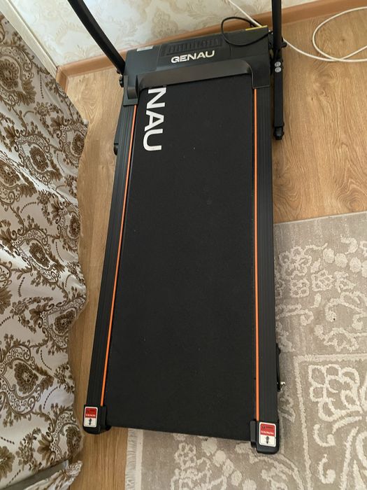 Продается новая Беговая дорожка Genau