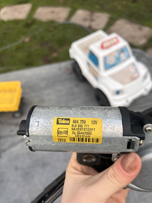 Чистачка за Vw Polo