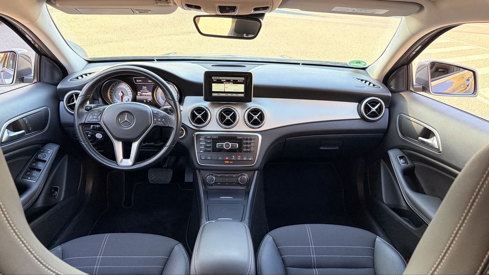 Mercedes-Benz GLA 4-MATIC 2.0 Benzina 4x4 Automată 7G-Tronic Garanție Rate Fara Avans KmReali import Recent din Germania TVA Deductibil