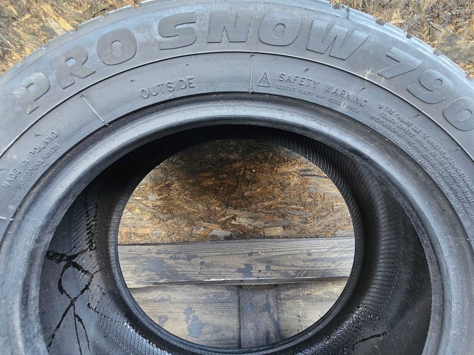 1Anvelopa NOUA 255 40 18 99V