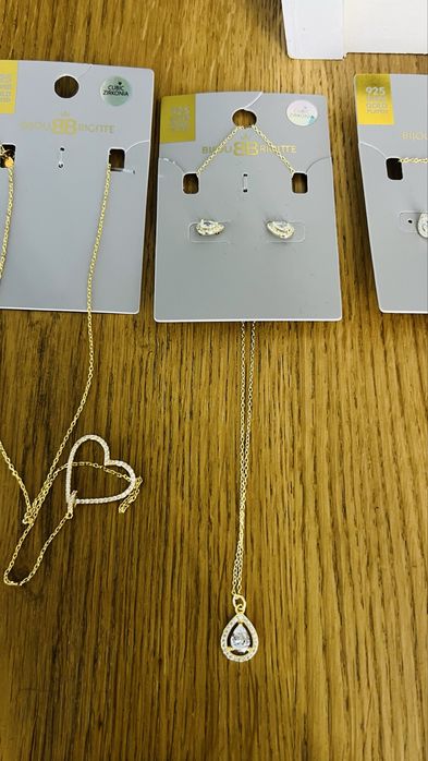 Нови сребърни колиета и обици.Струват до 100лв.Недокосвани.100%сребро.