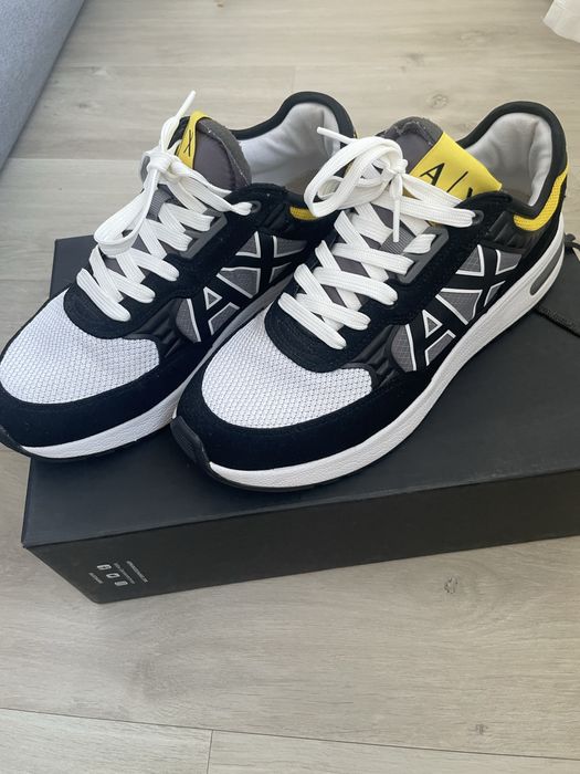 Adidasi armani exchange 42