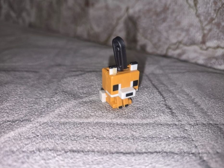 Продам фигурку kinder joy Minecraft
