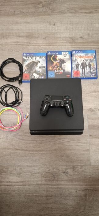 Playstation 4 Slim