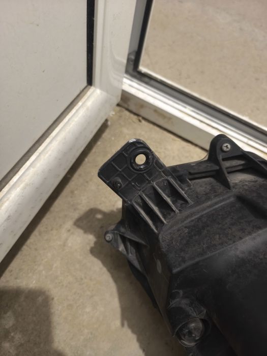 Фарове за subaru XV ксенон