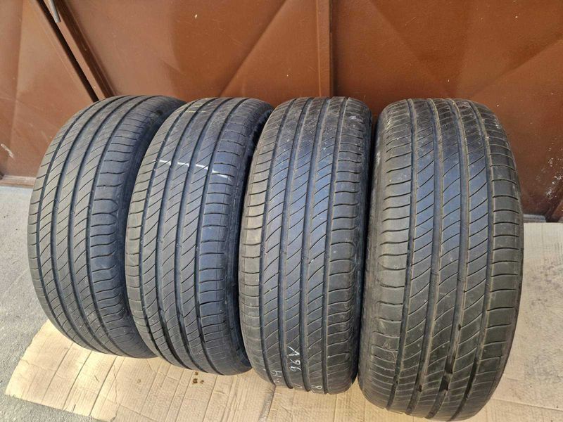 4 Michelin R17 215/60
летни гуми 
DOT3319
