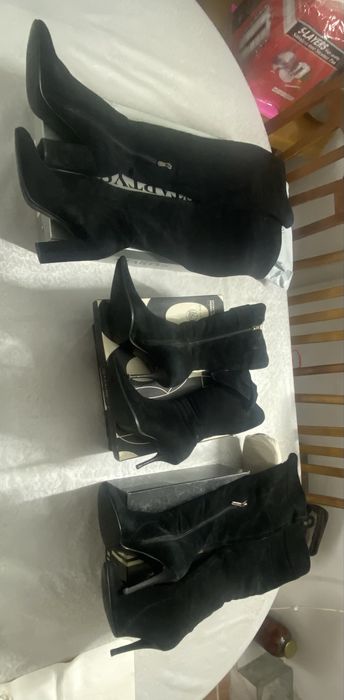 Пррдаю женские сапоги, туфли