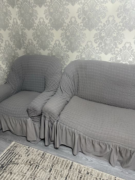 Продам диван с креслами