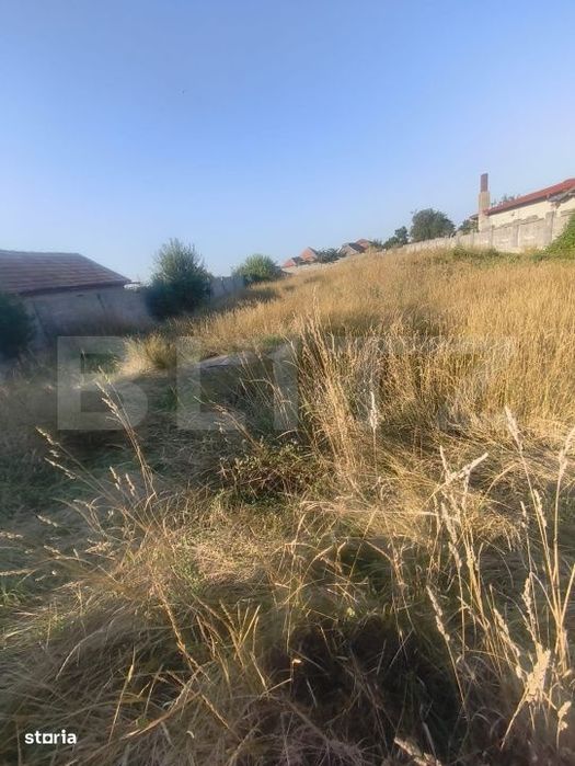Teren Intravilan, 1.100 mp, zona Uioara de Sus