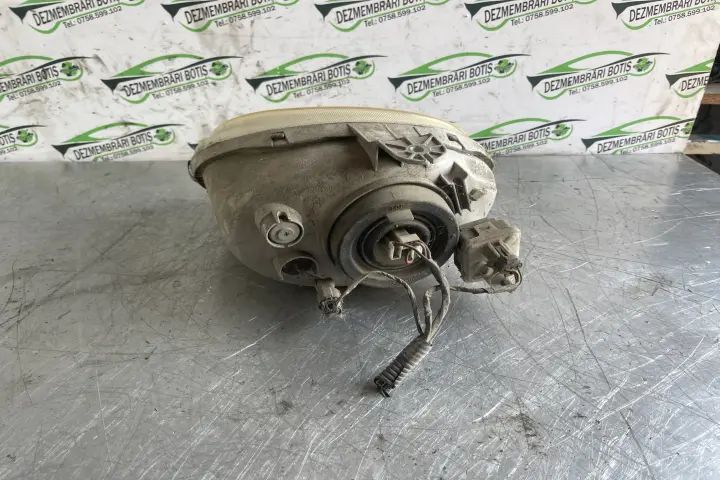 Far dreapta Daewoo Matiz 2000