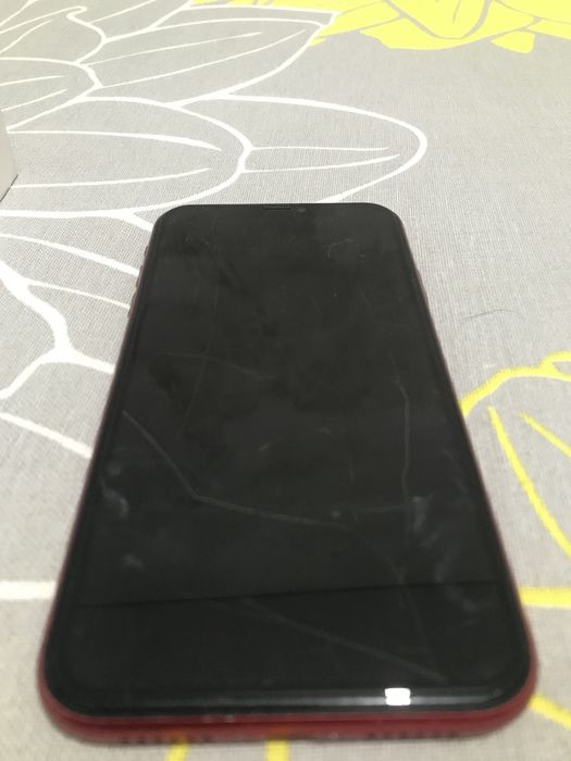 Продам Айфон 11 128 гб память