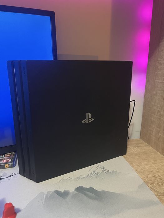 Playstation 4 pro 1 tera stocare