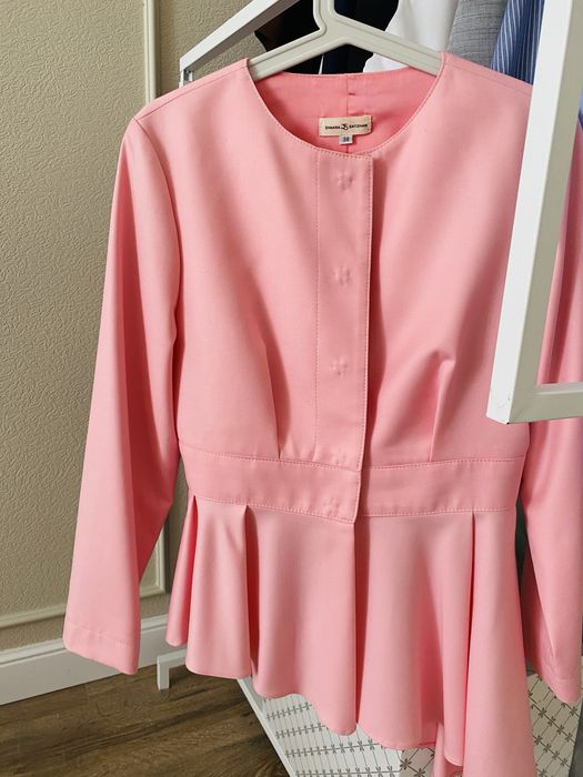 Продам костюм