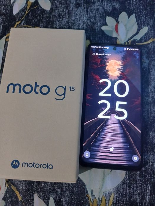 Telefon Motorola g15
