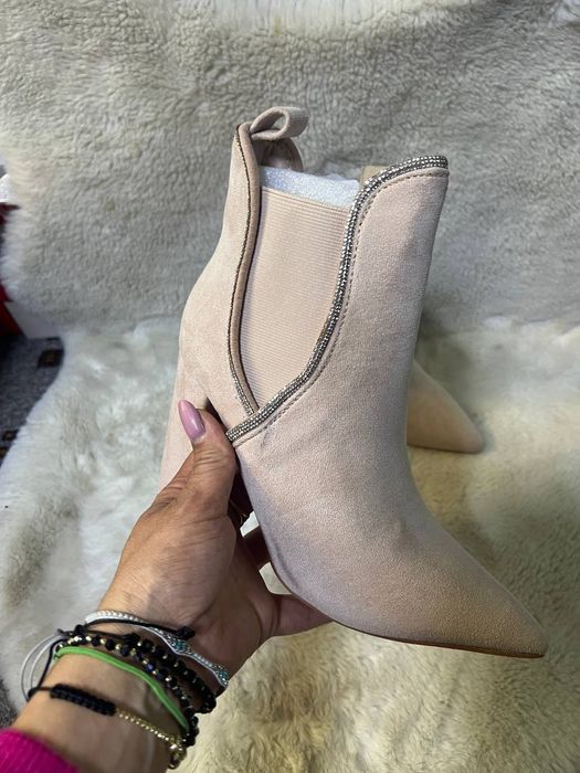 Cizmulite si botine dama