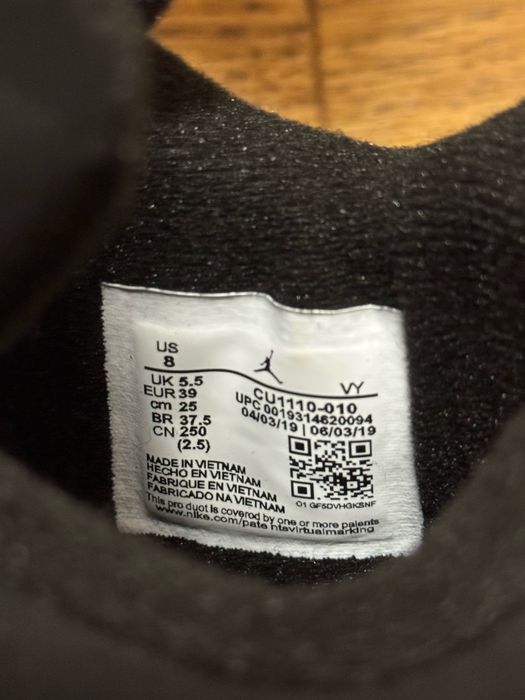 Air Jordan 4 Black Cat 39