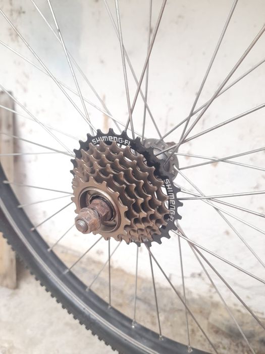 Продаётся колесо велосипедное