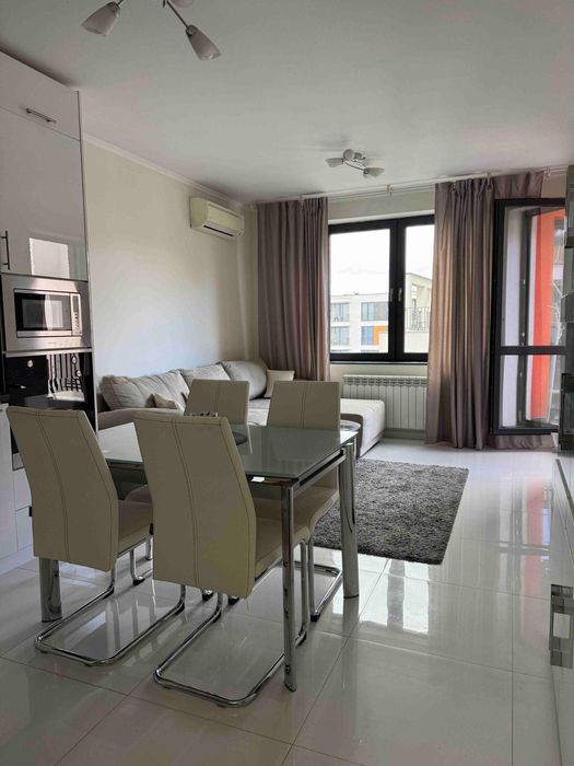 Дава се под наем Двустаен апартамент в София, Витоша - 60 кв.м за 800 € - Снимка #2